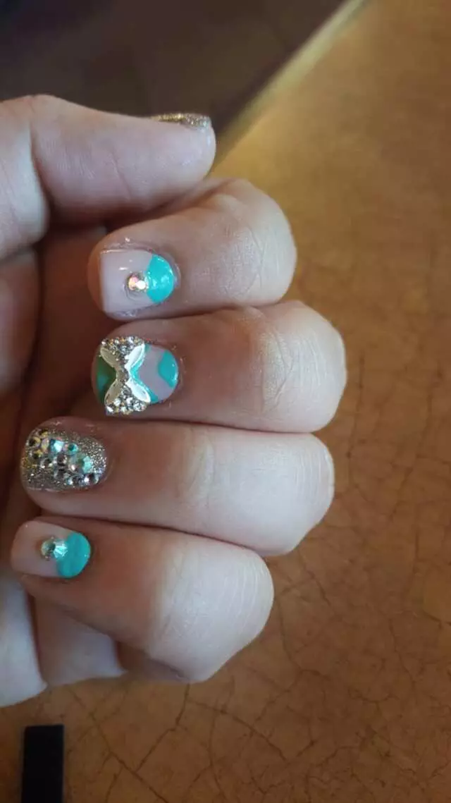 Allure Nails