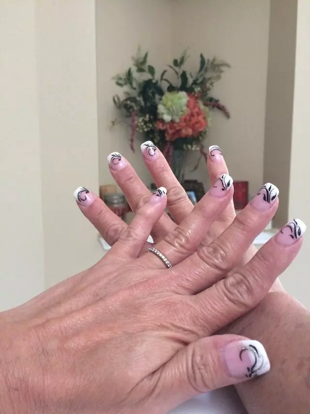 Allure Nails