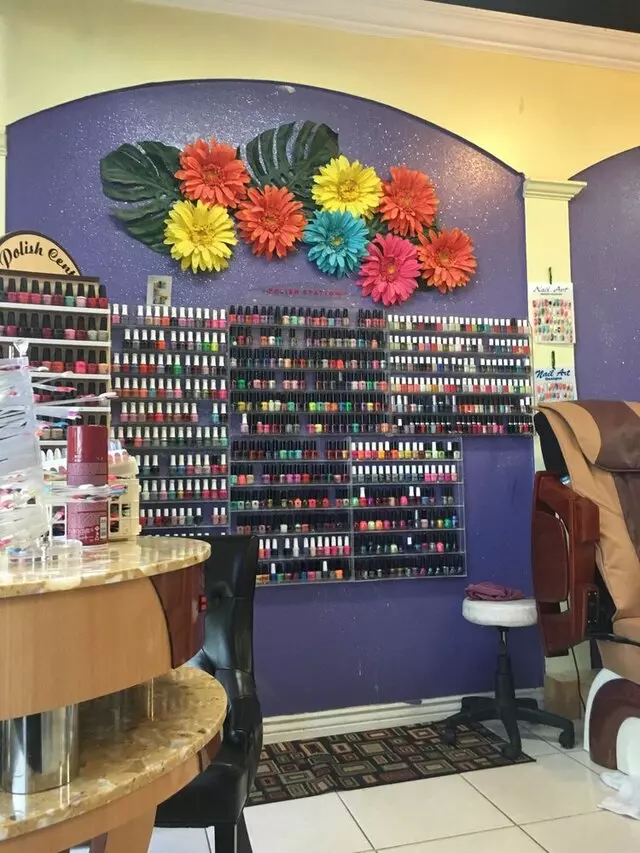 Allure Nails