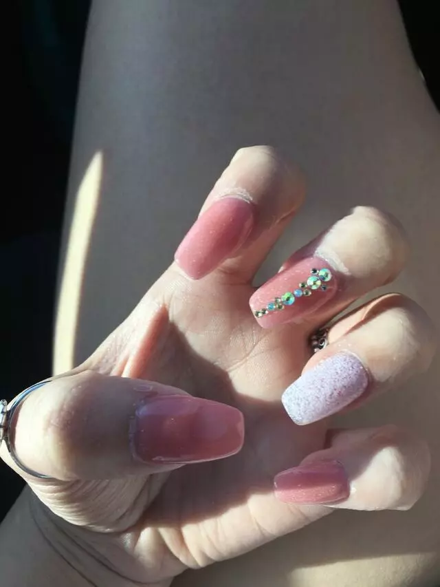 Allure Nails