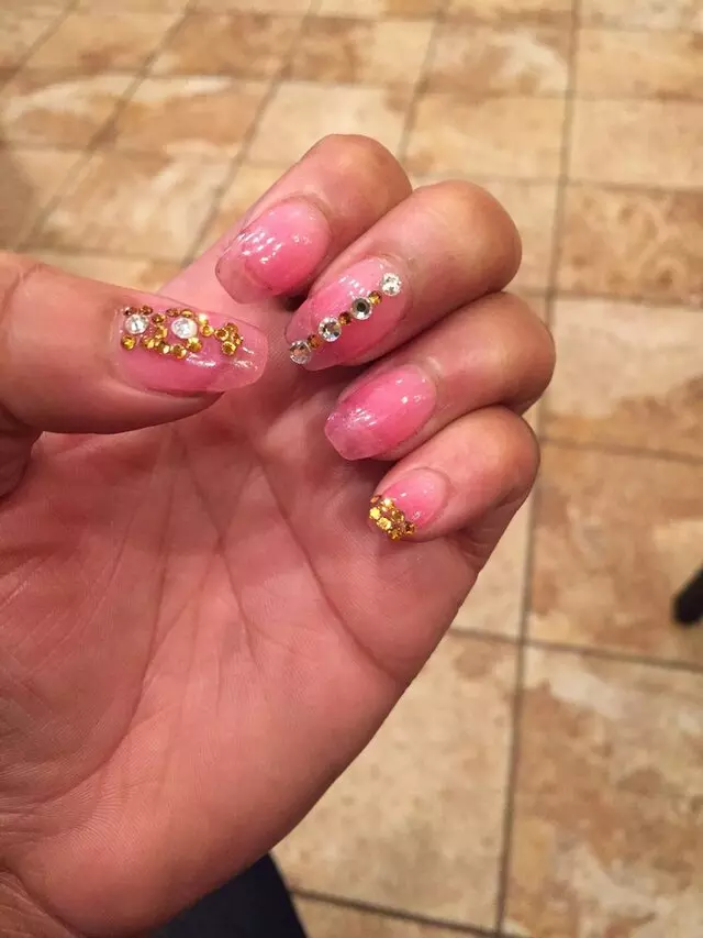 Allure Nails