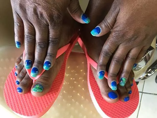 Allure Nails