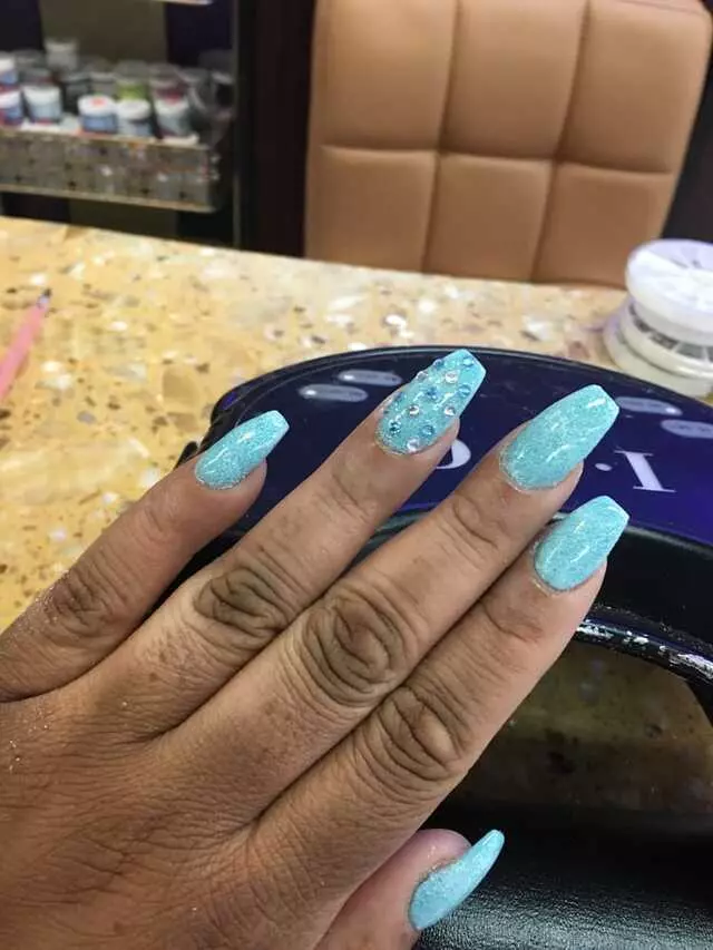 Allure Nails