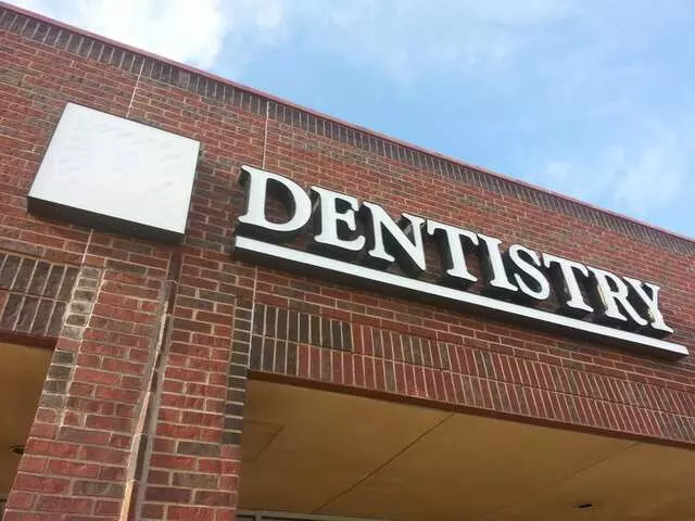 Alicia L Dwyer, DDS PA