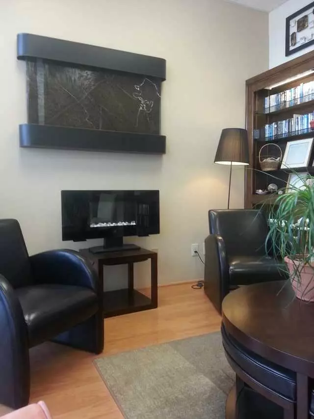 Alicia L Dwyer, DDS PA