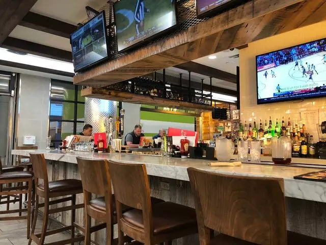 Applebee’s Grill + Bar