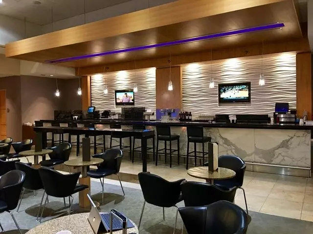 American Airlines Admirals Club DFW-D