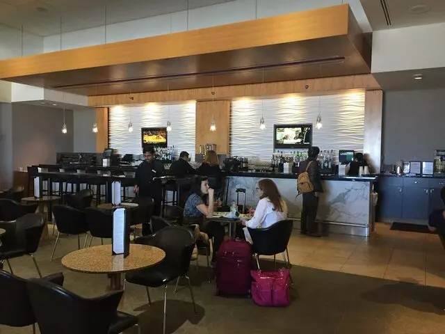 American Airlines Admirals Club DFW-D