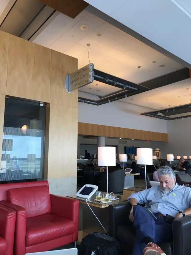 American Airlines Admirals Club DFW-D