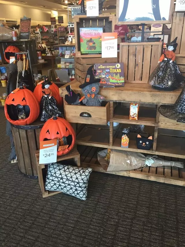 Amy’s Hallmark Shop