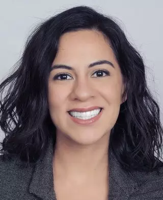 Farmers Insurance - Gisela Taylor