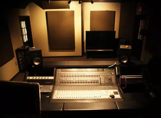 Agora Entertainment