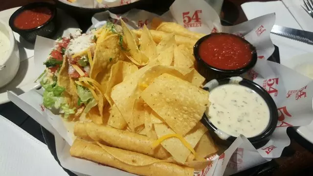 54th Street Restaurant & Drafthouse