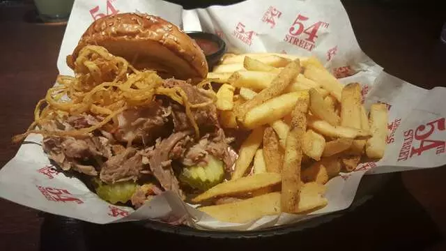 54th Street Restaurant & Drafthouse