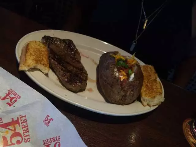 54th Street Restaurant & Drafthouse