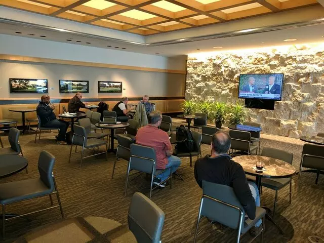 American Airlines Admirals Club DFW-C