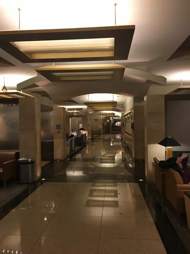 American Airlines Admirals Club DFW-C