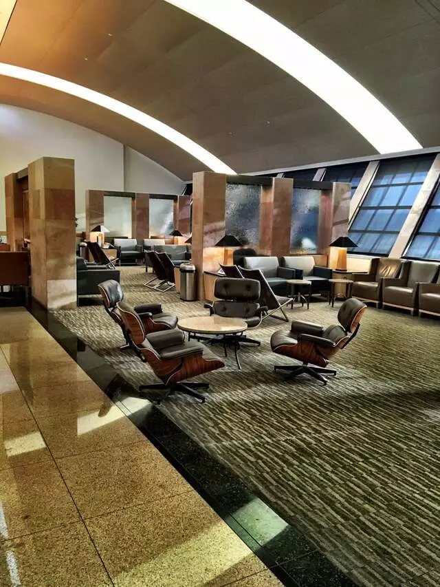 American Airlines Admirals Club DFW-C