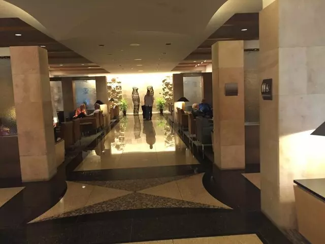 American Airlines Admirals Club DFW-C