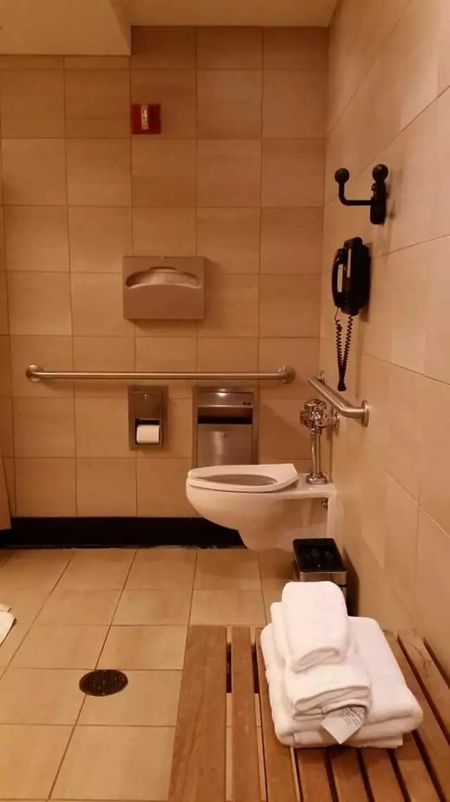 American Airlines Admirals Club DFW-C