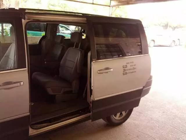 AM PM Limo