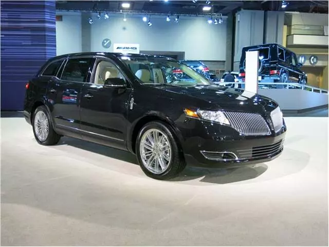 AM PM Limo