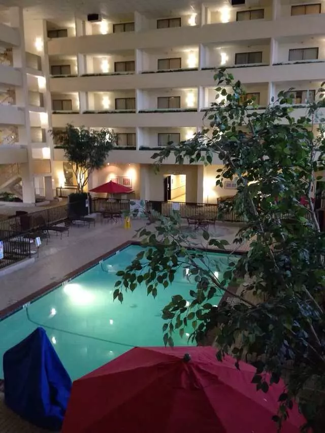 Atrium Hotel & Suites