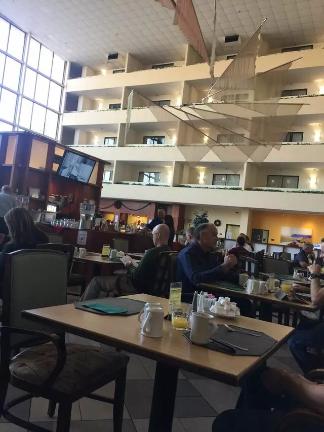 Atrium Hotel & Suites